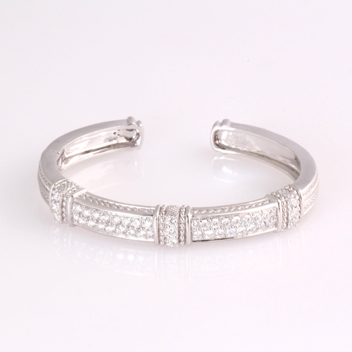 Judith Ripka 18K White Gold Diamond Hinged Bangle Bracelet 3.5ct 36g