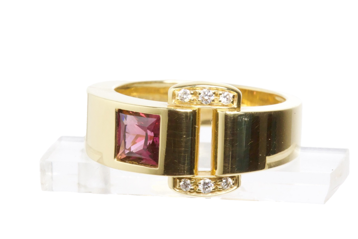 Piaget 18K Yellow Gold Red Tourmaline Diamond Ring Size 52 US 6 750 Hallmark