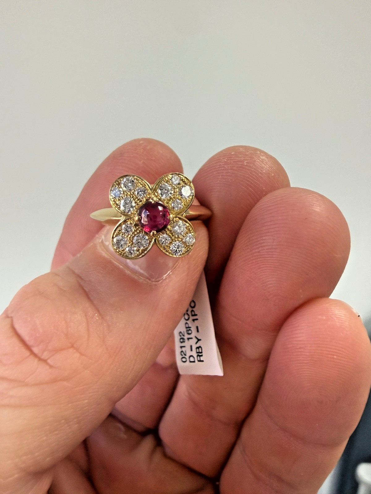 Van Cleef & Arpels Ruby Diamond Flower Ring 18K Yellow Gold VCA Trefle Size 6.75