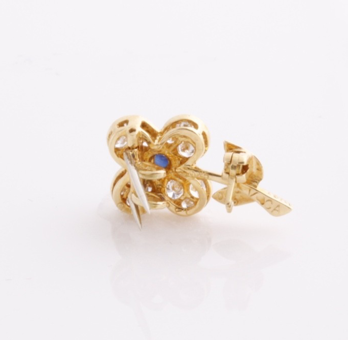 Vintage Van Cleef & Arpels 18K Gold Diamond Sapphire Flower Brooch Pin 1960s VCA
