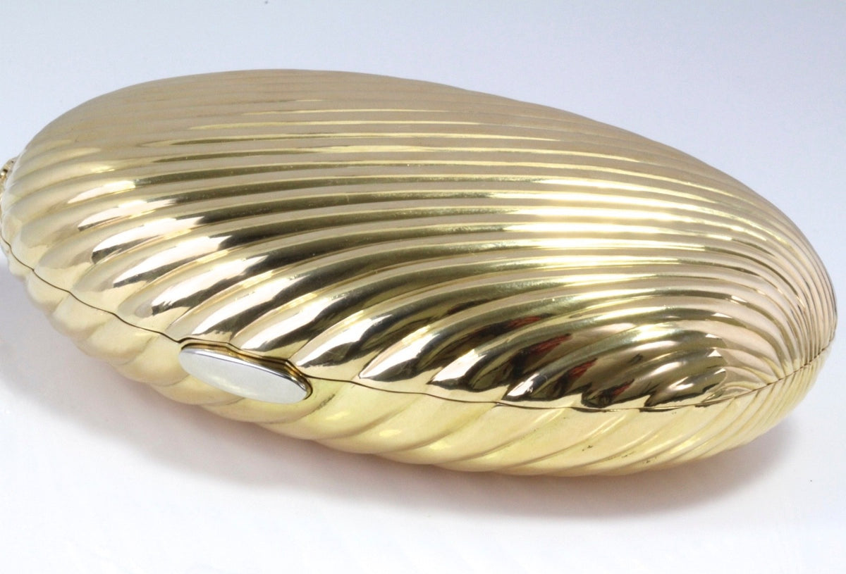 Large 18K Yellow Gold 448g Ribbed Shell Minaudiere Compact Wrist Bag Mirror
