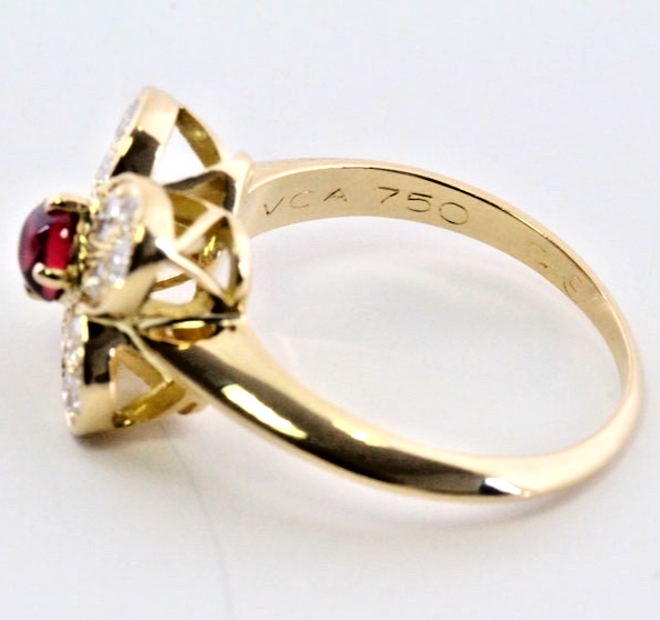 Van Cleef & Arpels Ruby Diamond Flower Ring 18K Yellow Gold VCA Trefle Size 6.75