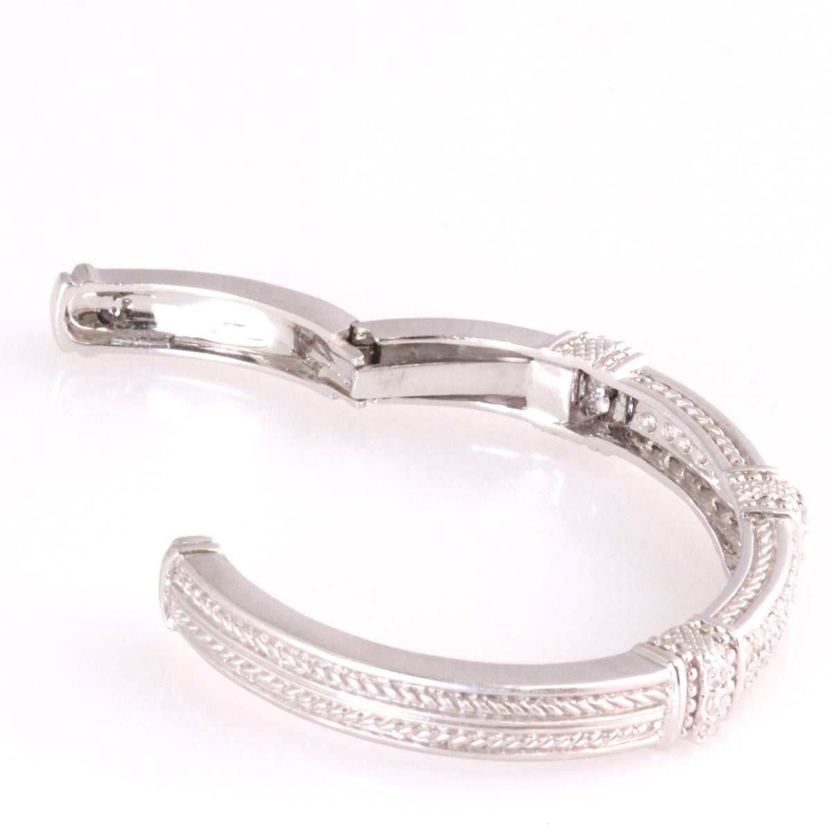 Judith Ripka 18K White Gold Diamond Hinged Bangle Bracelet 3.5ct 36g